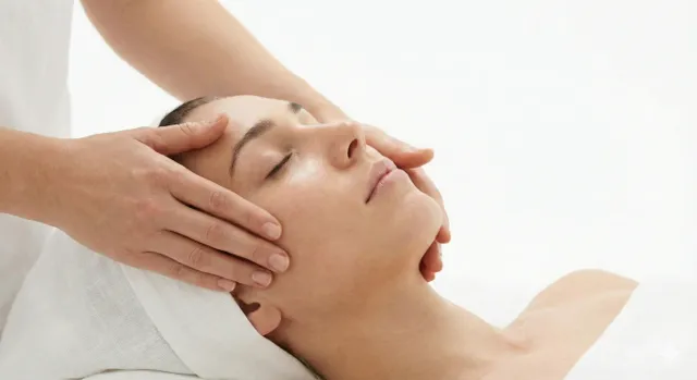 The Unwind: Face, Neck & Scalp